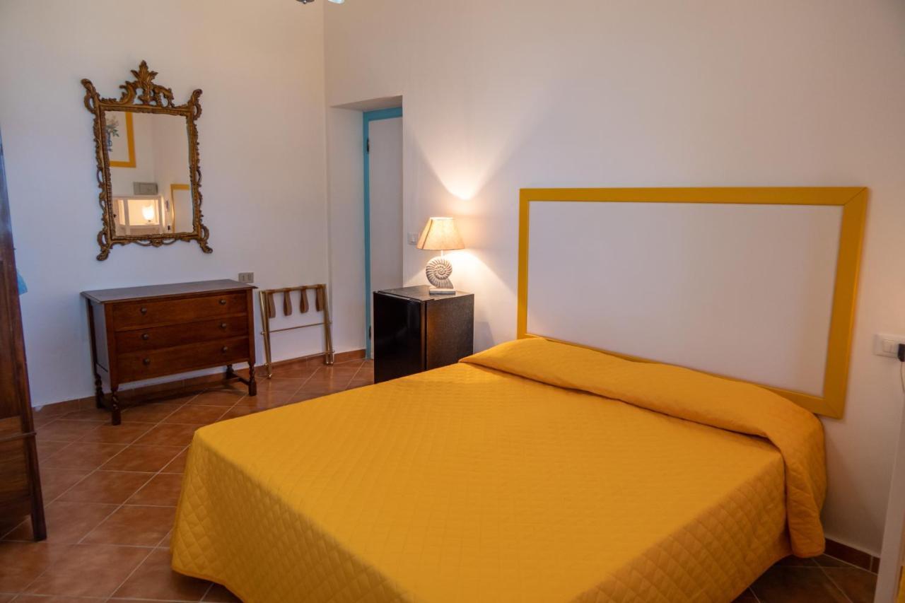 B&B Giglio Di Mare Cala Liberotto Εξωτερικό φωτογραφία